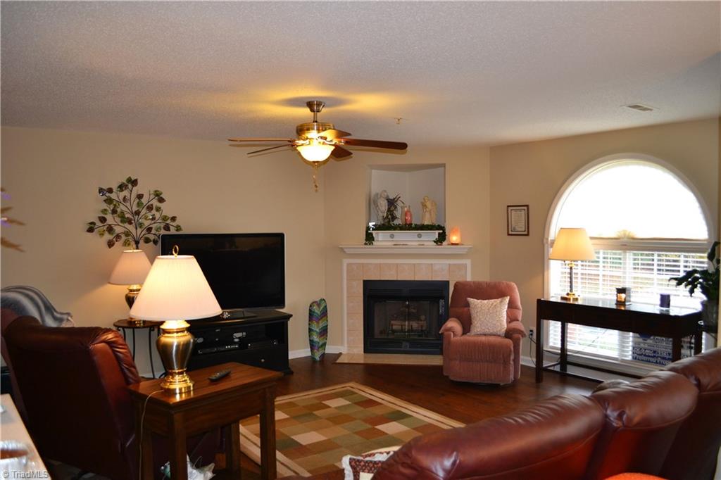 130 James Road High Point, NC 27265 - Photo 3 of 12 Gallery Image 3
