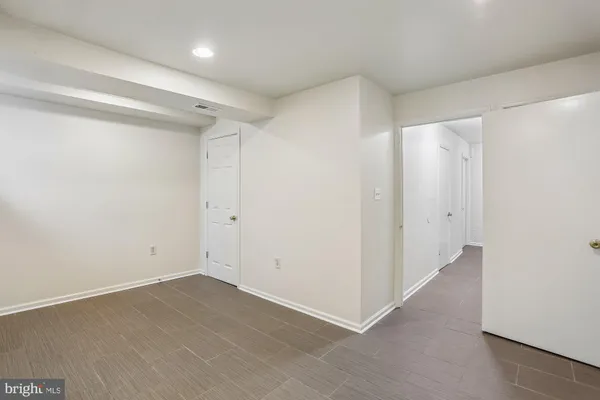 an empty room with a empty space