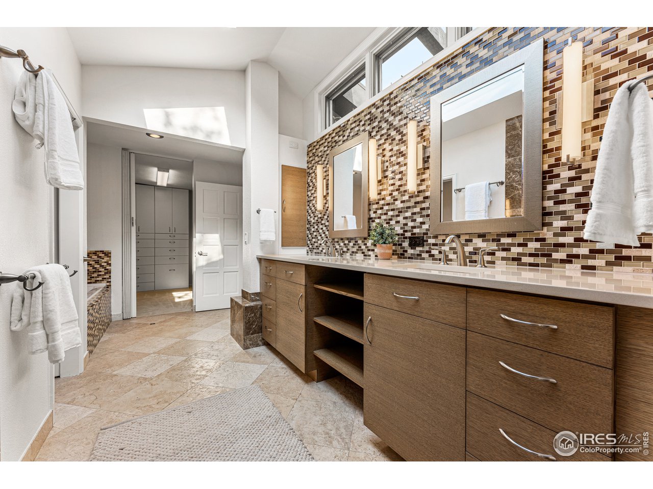3725 Spring Valley Road Boulder, CO 80304 - Photo 21 of 40 Primary suite bath (with dual sinks)