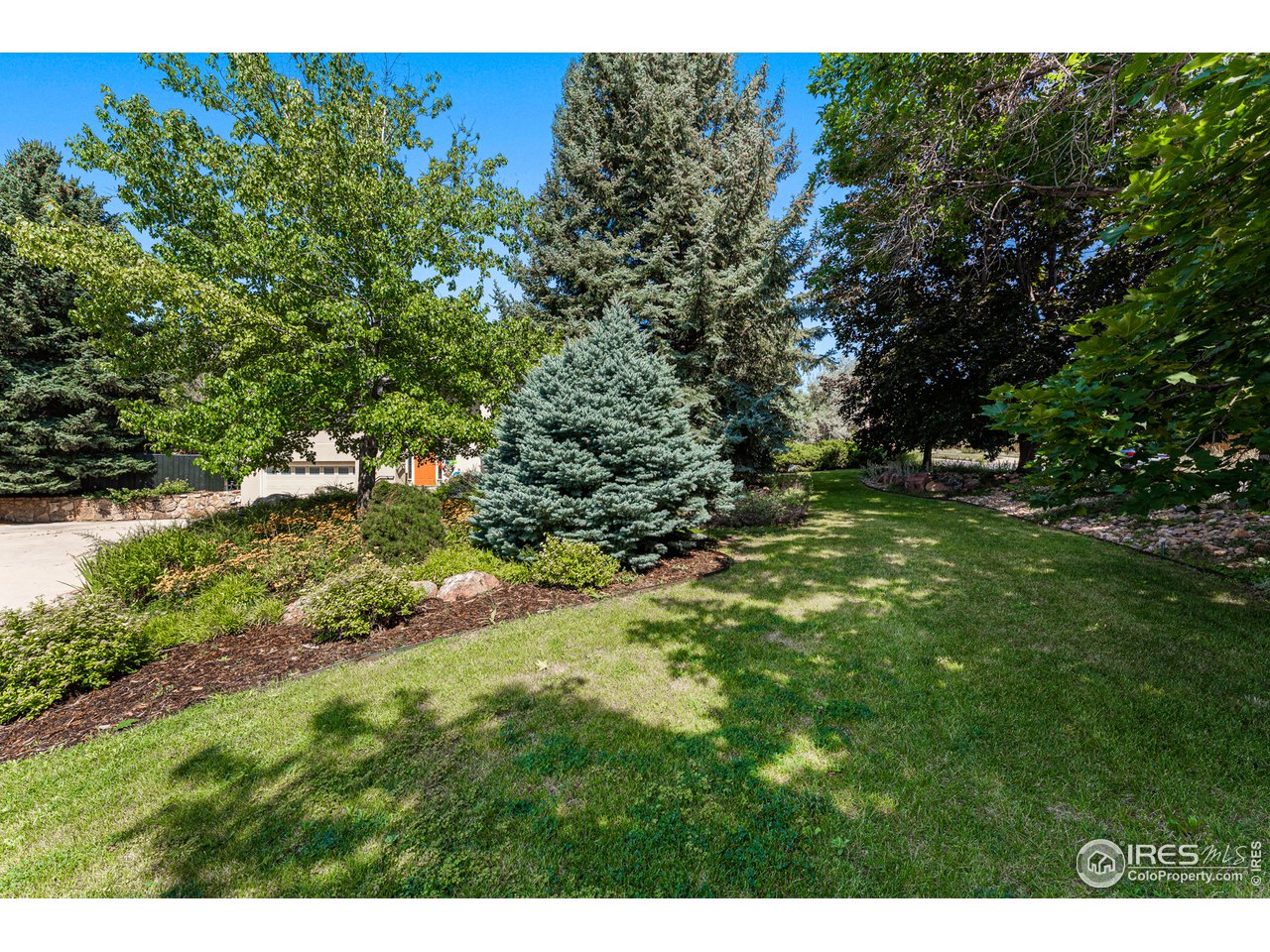 3725 Spring Valley Road Boulder, CO 80304 - Photo 36 of 40 Front yard mature landscaping