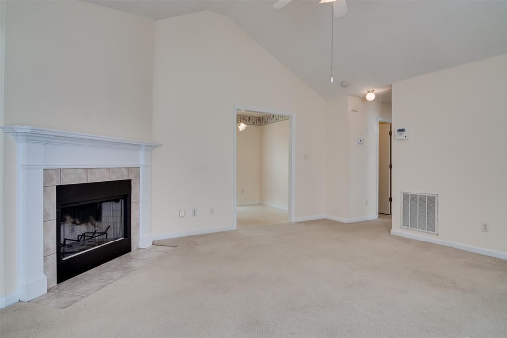 1012 Cedarview Circle Hephzibah, GA 30815 - Photo 3 of 20