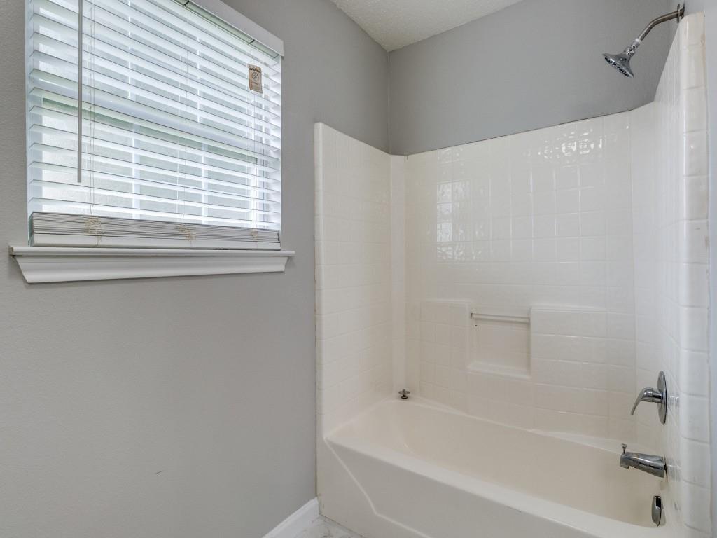 2621 Choice Street Dallas, TX 75215 - Photo 14 of 25