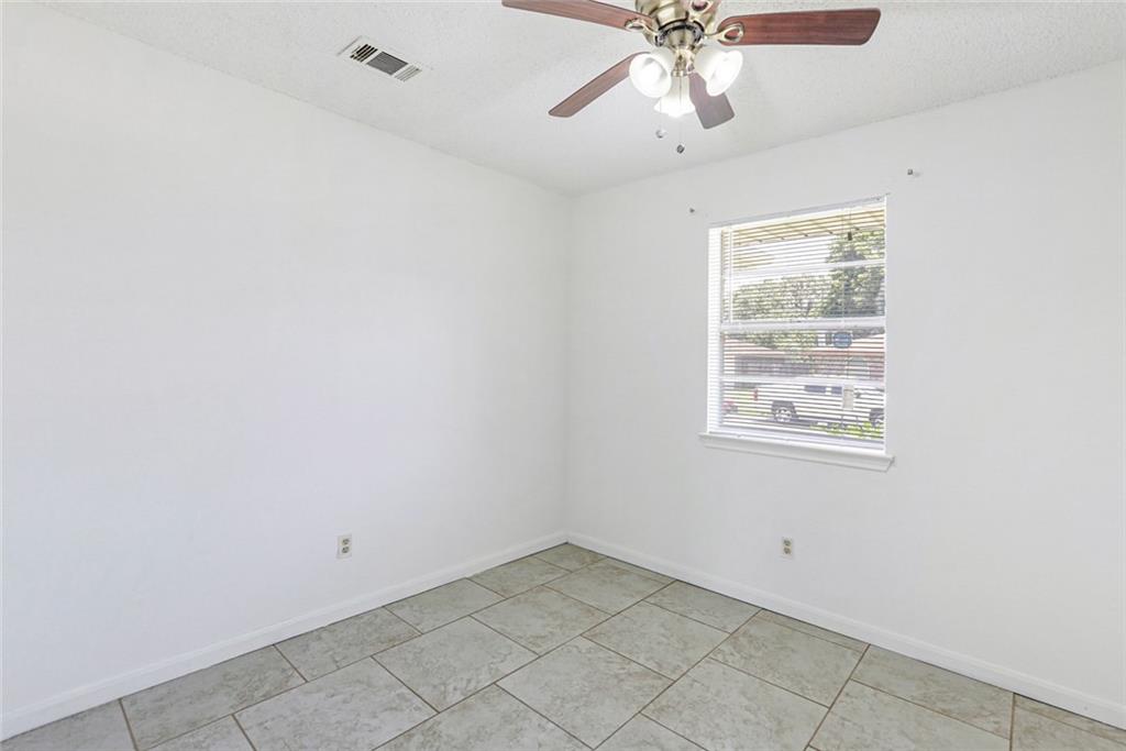 1832 Southdown Road Laplace, LA 70068 - Photo 13 of 25 Gallery Image 13