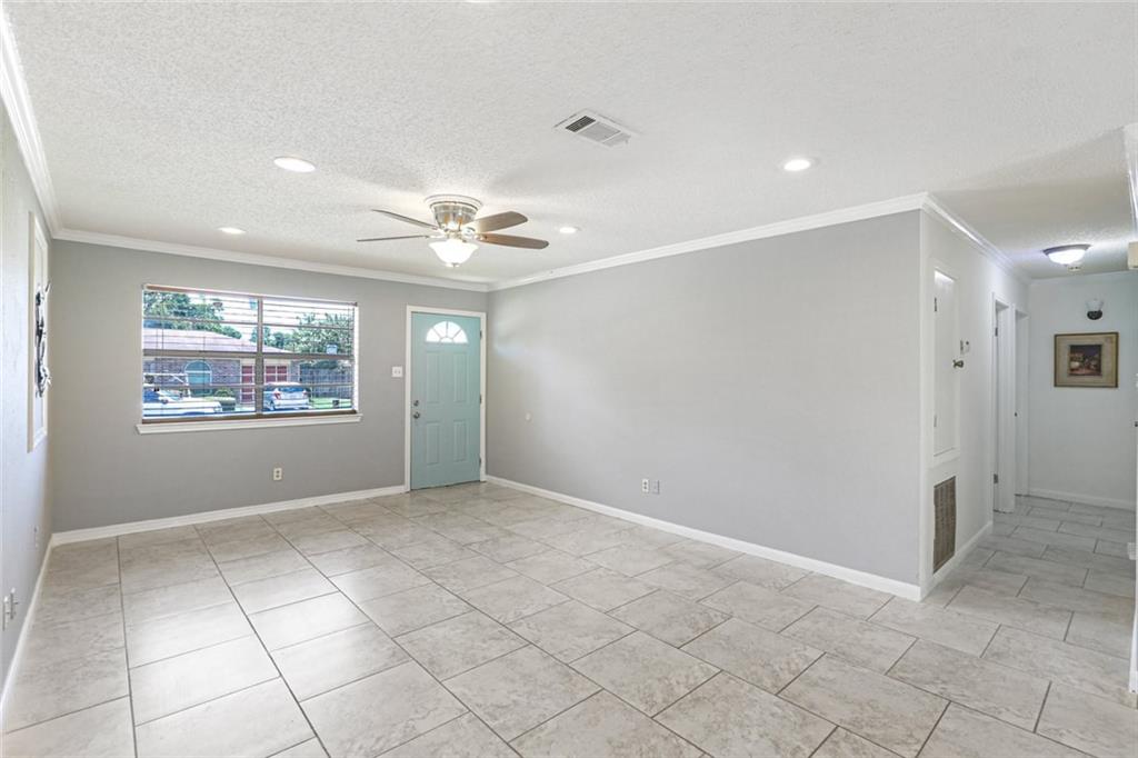 1832 Southdown Road Laplace, LA 70068 - Photo 4 of 25 Gallery Image 4