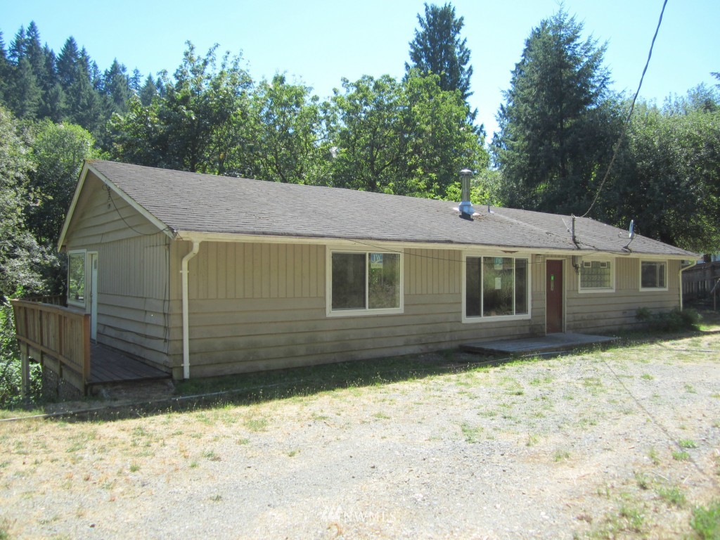 22509 Southeast May Valley Road Issaquah, WA 98027 - Photo 15 of 17 Gallery Image 15