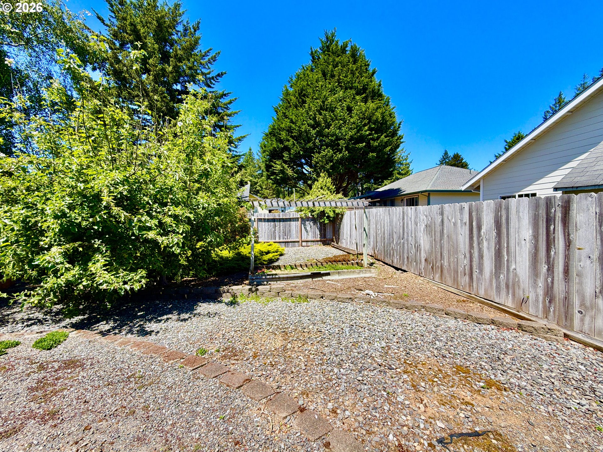 866 Jodee Lane Brookings, OR 97415 - Photo 9 of 39