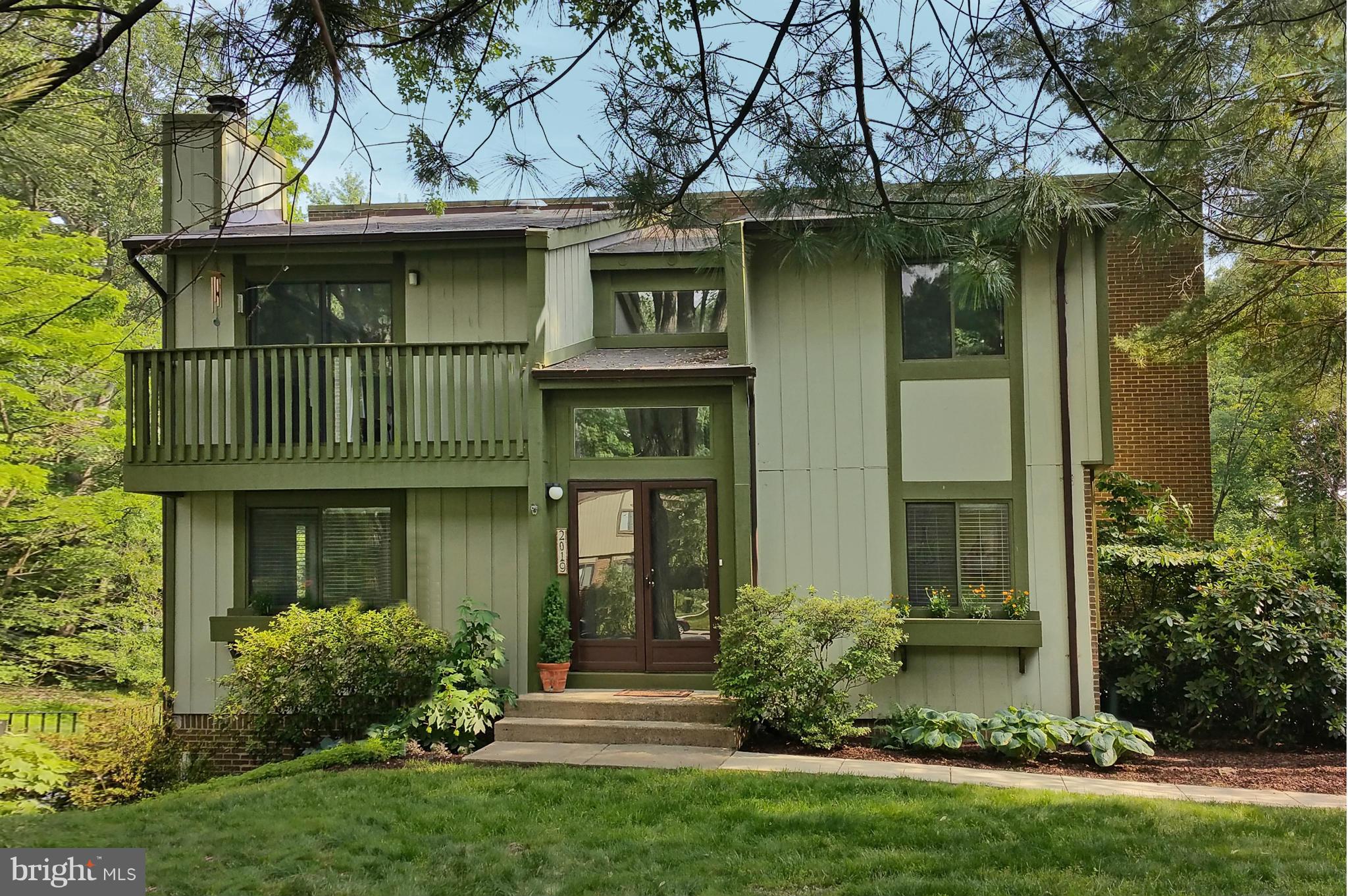 2019 Winged Foot Court Reston, VA 20191 - Photo 1 of 30 Spectacular End Unit