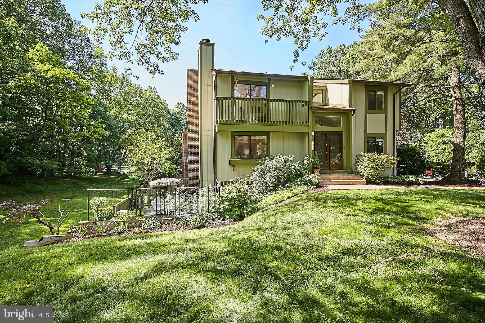 2019 Winged Foot Court Reston, VA 20191 - Photo 3 of 30 Exterior (Side)
