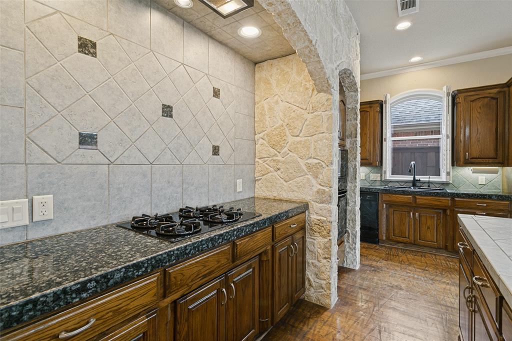 13825 Riviera East Fort Worth, TX 76028 - Photo 11 of 39 Gallery Image 11