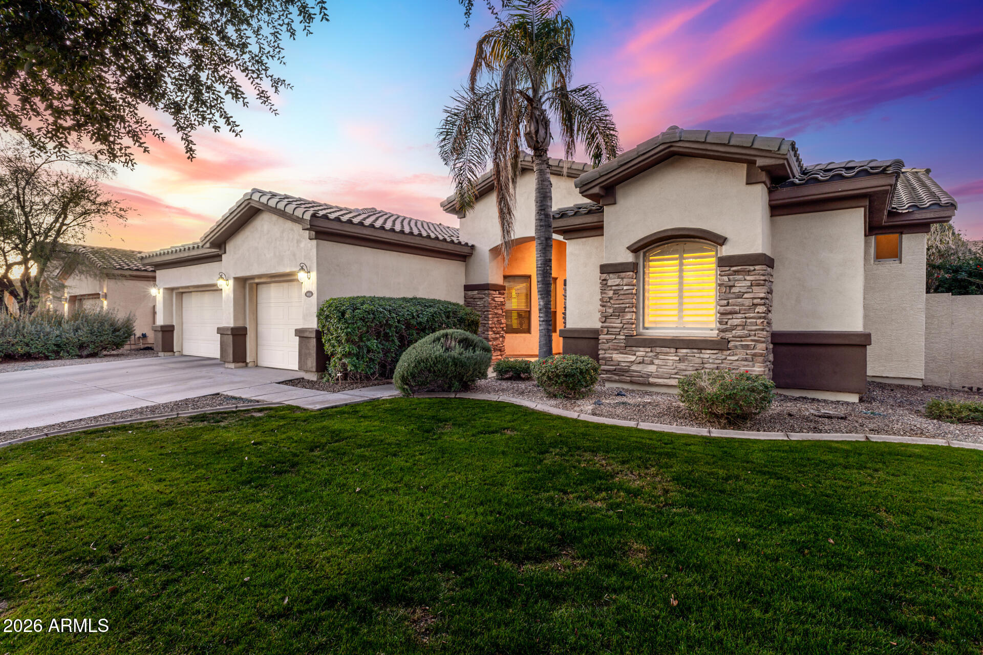 4614 East Reins Road Gilbert, AZ 85297 - Photo 4 of 51 02 Reins