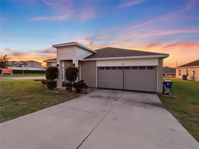 $315,000 | 350 South Talbott Avenue, Mascotte, FL 34753