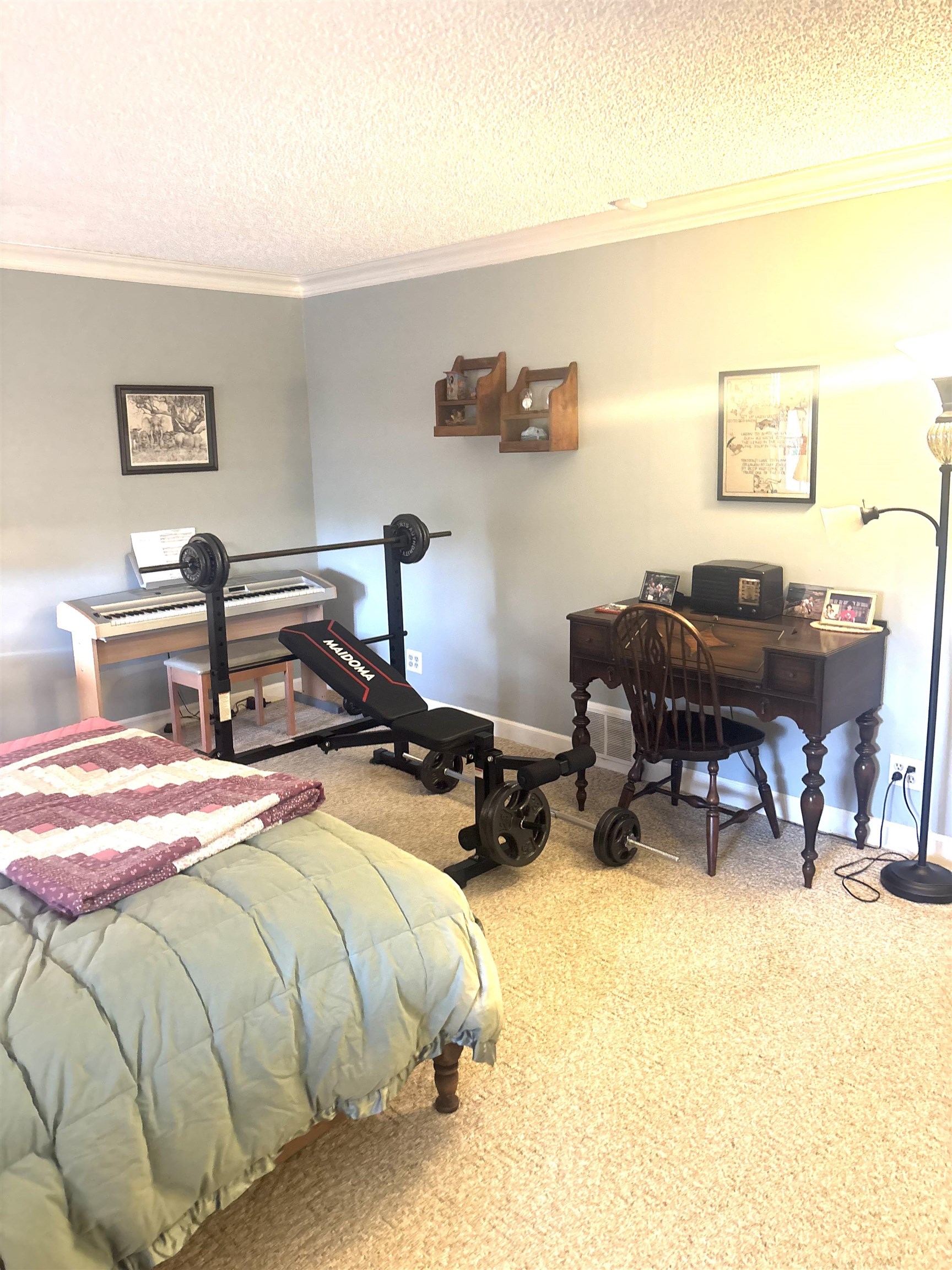 3194 Lammermuir Road Memphis, TN 38128 - Photo 22 of 37 Light-colored wall-to-wall carpeting throughout