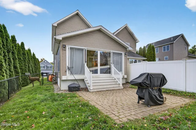 $375,000 | 5 Artillery Approach, Mechanicville, NY 12118