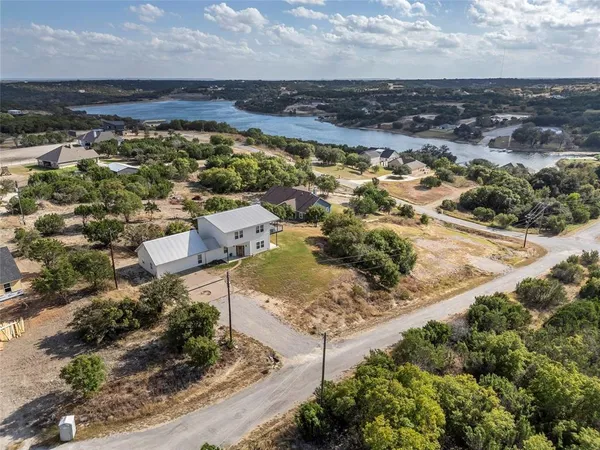 $375,000 | 200 Peninsula Drive, Bluff Dale, TX 76433