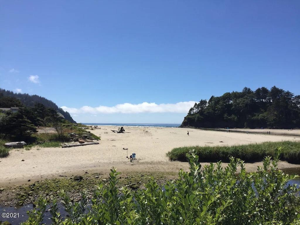 49004 Highway 101 Neskowin, OR 97149 - Photo 14 of 17 13