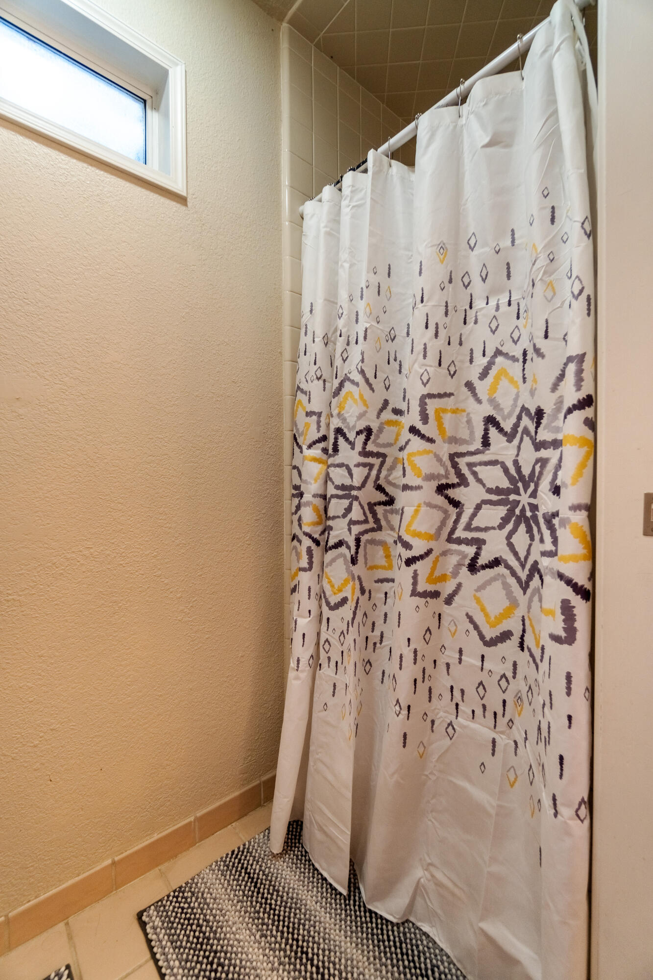 327 West Olson Avenue Reedley, CA 93654 - Photo 24 of 35 W Olson Ave. Reedley-21