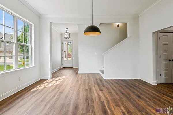 $425,510 | 10492 Highpoint Drive, Denham Springs, LA 70706