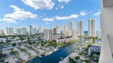 $349,999 | 500 Bayview Drive, Unit 2023, Sunny Isles Beach, FL 33160
