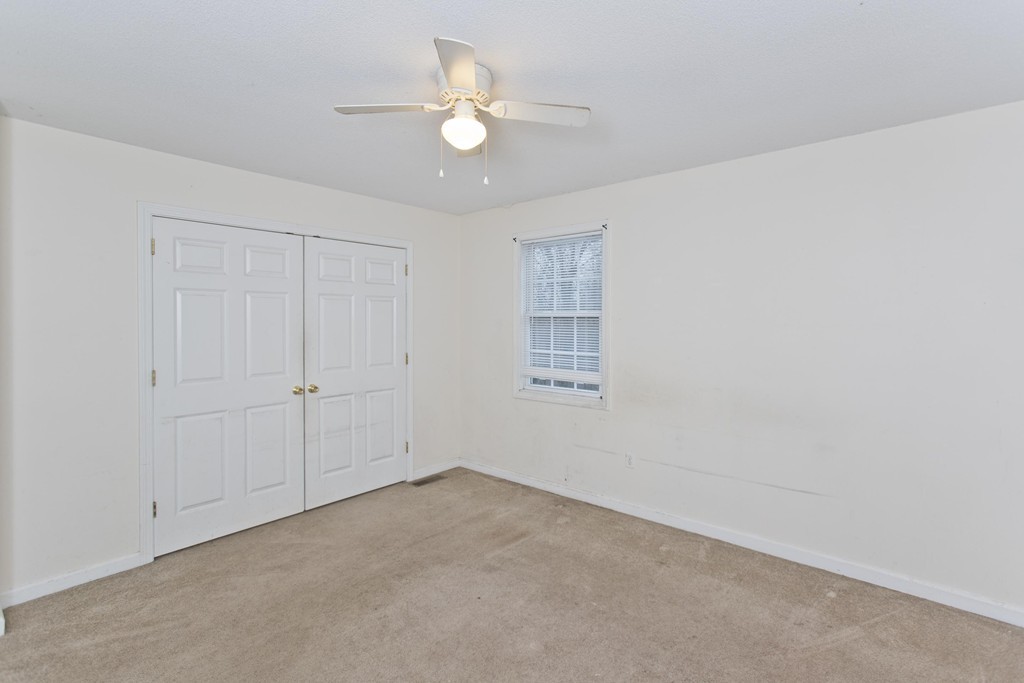 129-131 Moxon Street Springfield, MA 01151 - Photo 12 of 20 Gallery Image 12