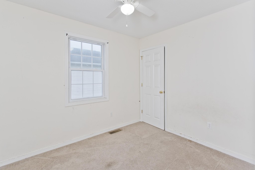 129-131 Moxon Street Springfield, MA 01151 - Photo 14 of 20 Gallery Image 14