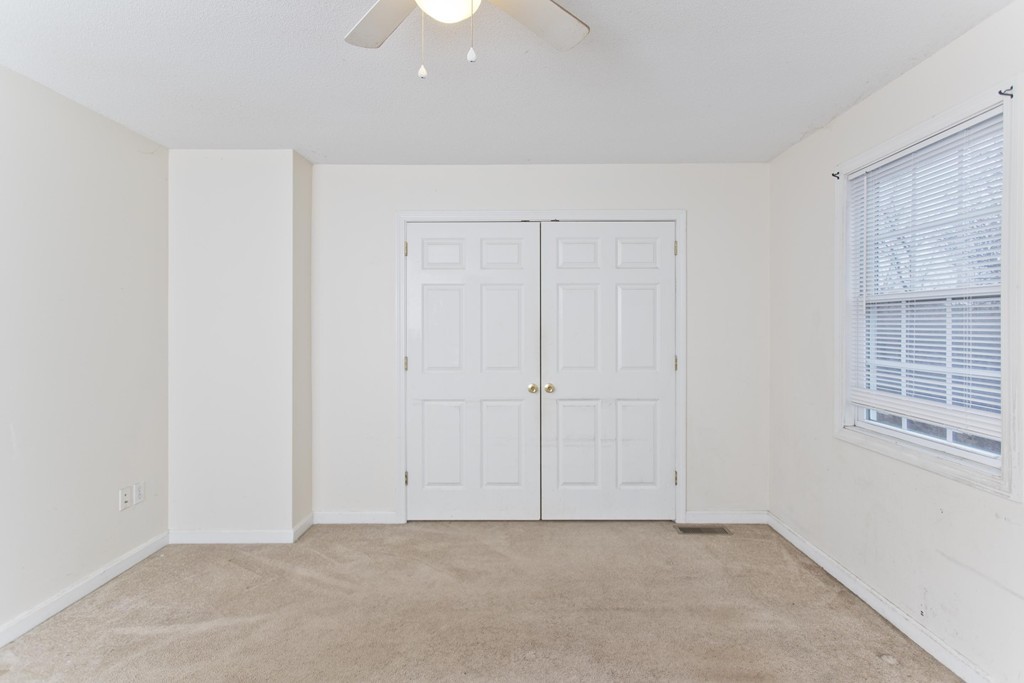 129-131 Moxon Street Springfield, MA 01151 - Photo 16 of 20 Gallery Image 16