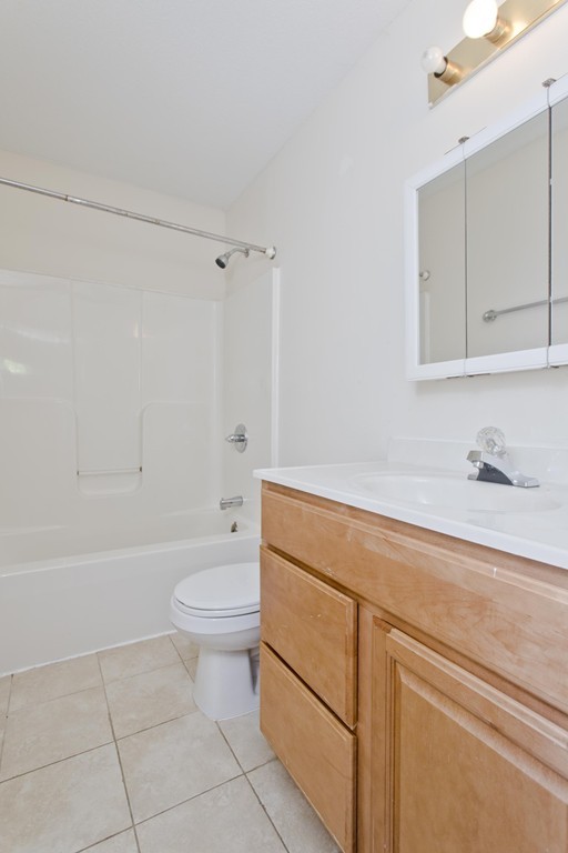 129-131 Moxon Street Springfield, MA 01151 - Photo 17 of 20 Gallery Image 17