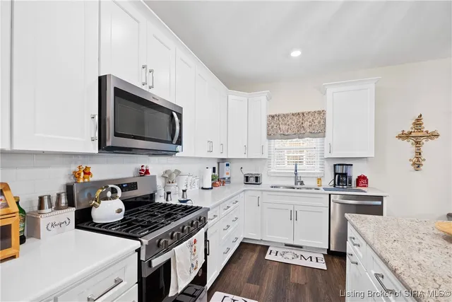 $410,000 | 7702 Linwood Circle, Charlestown, IN 47111