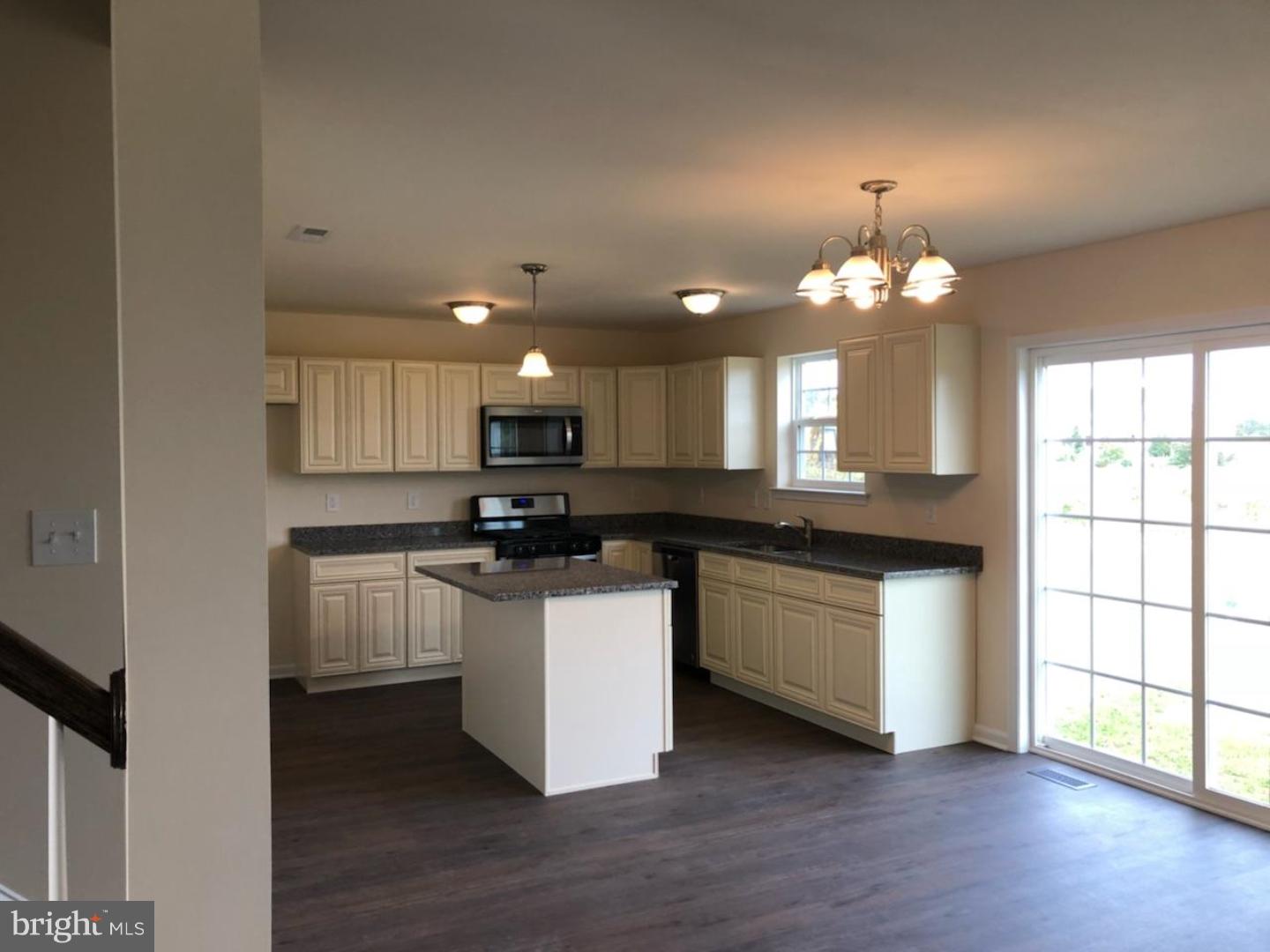 336 Cobbs Mill Road Alloway, NJ 08302 - Photo 2 of 11 Kitchen