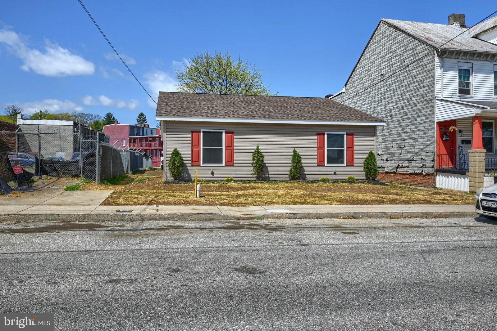 282 Cottage Hill Road York, PA 17401 - Photo 1 of 24 Gallery Image 1