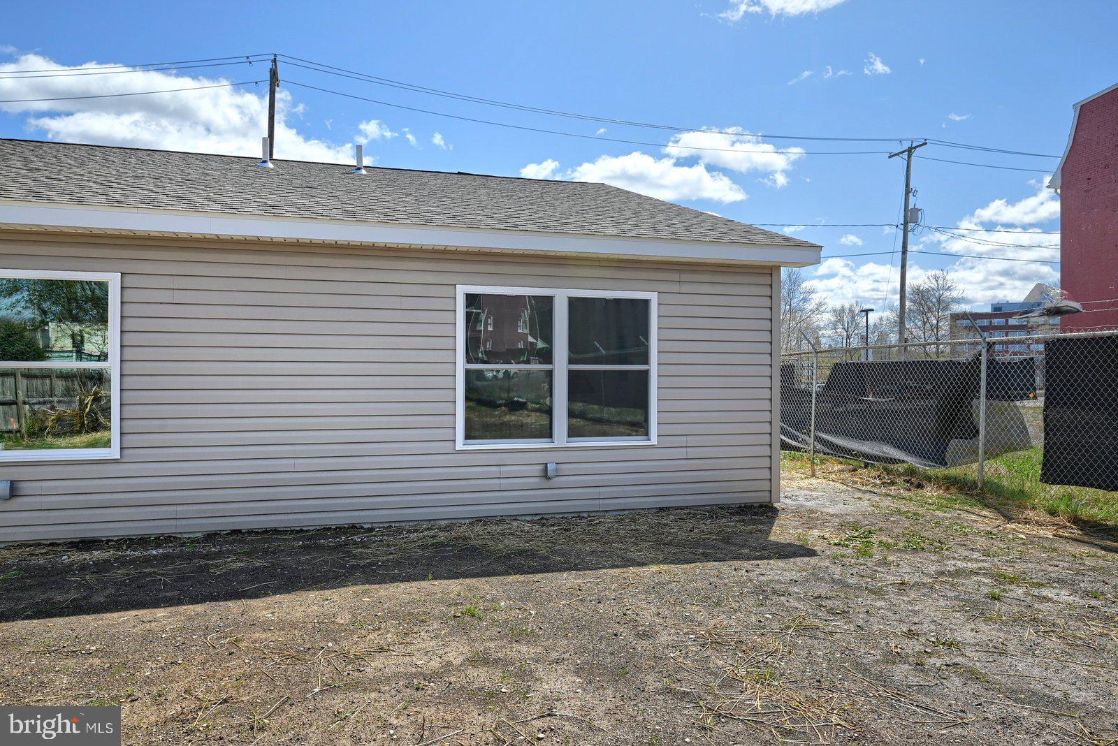 282 Cottage Hill Road York, PA 17401 - Photo 6 of 24 Gallery Image 6