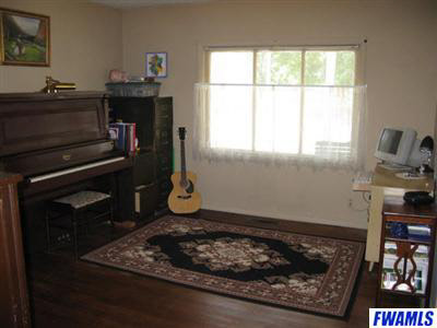 405 West Green Street Butler, IN 46721 - Photo 5 of 11