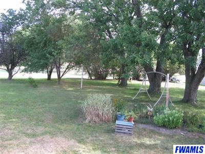 405 West Green Street Butler, IN 46721 - Photo 9 of 11