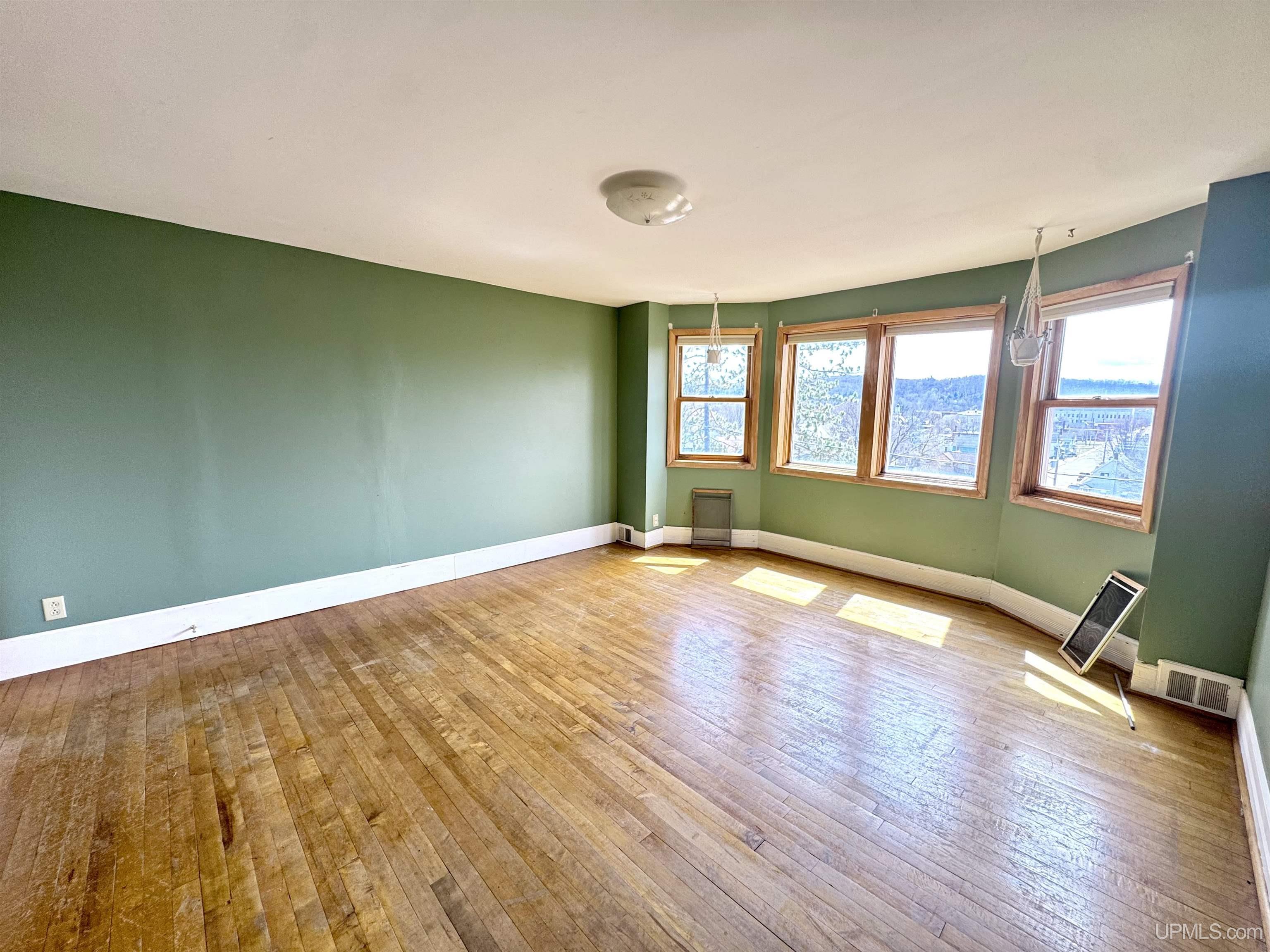715 North 2nd Street Ishpeming, MI 49849 - Photo 29 of 35