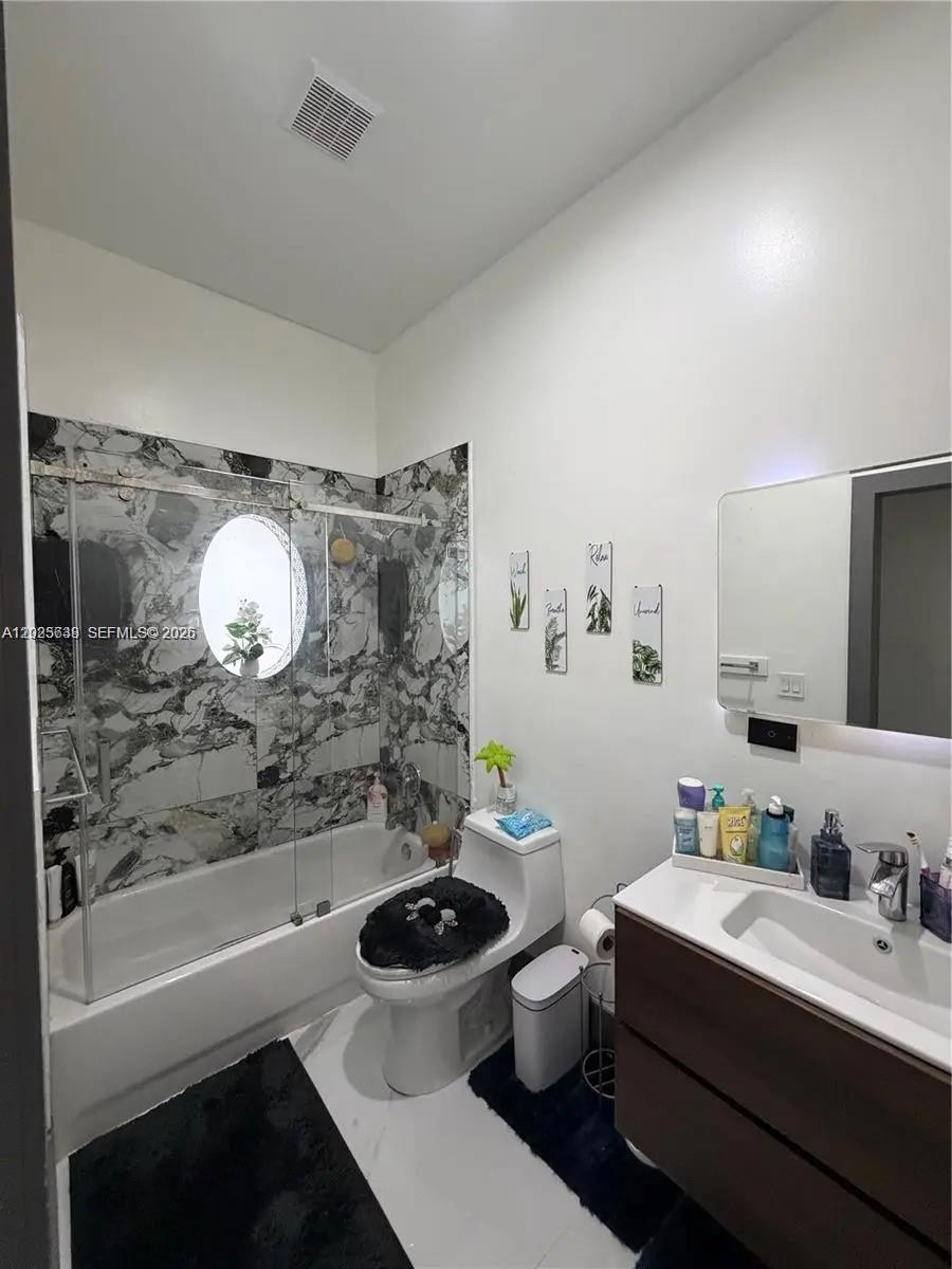 1860 Southeast 18th Terrace Homestead, FL 33035 - Photo 18 of 31