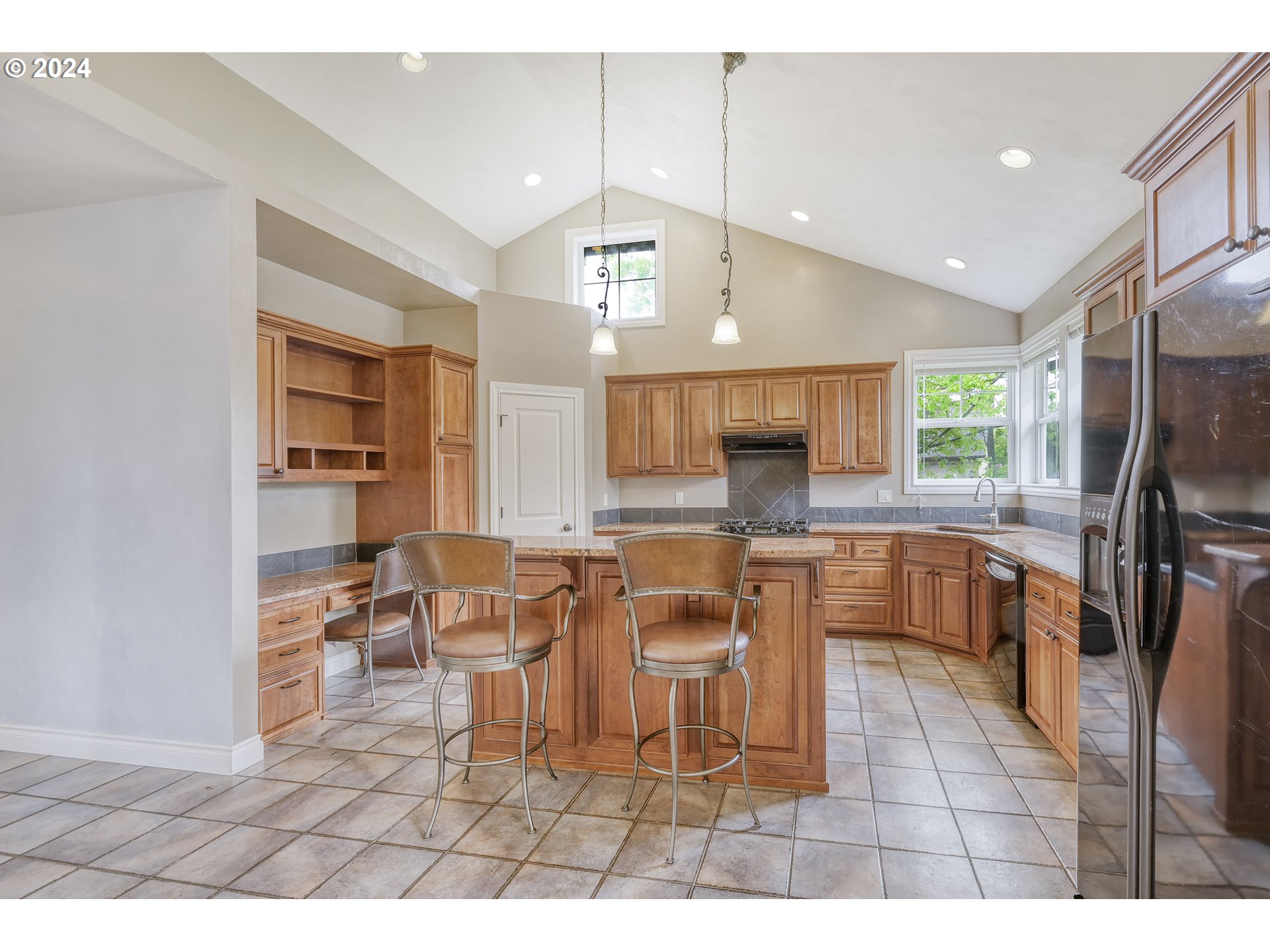 3349 Roanoke Avenue Eugene, OR 97408 - Photo 11 of 36