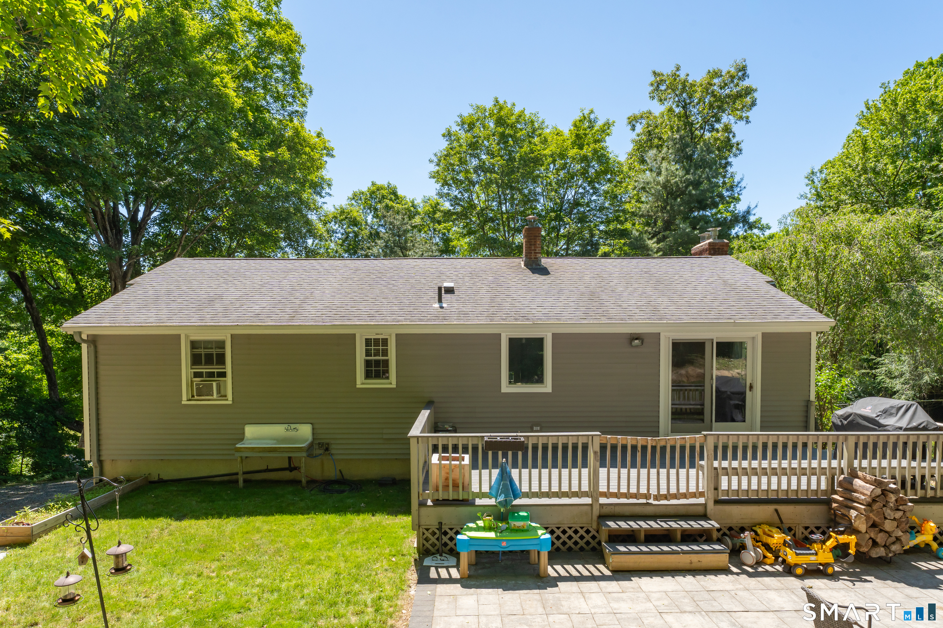 339 Boston Post Road East Lyme, CT 06333 - Photo 19 of 40