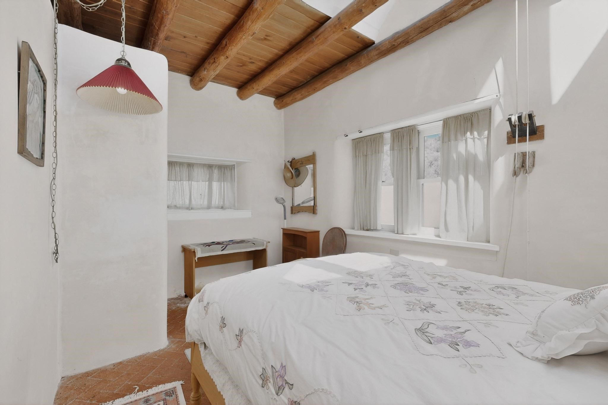442 Los Pinos Road Santa Fe, NM 87507 - Photo 61 of 82