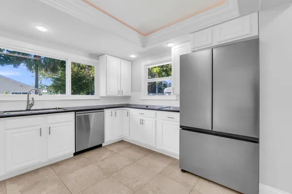 $5,250 | 1180 Southwest 17th Street, Boca Raton, FL 33486