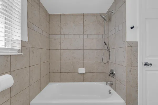 $5,250 | 1180 Southwest 17th Street, Boca Raton, FL 33486