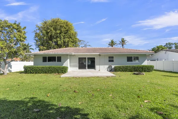 $5,250 | 1180 Southwest 17th Street, Boca Raton, FL 33486