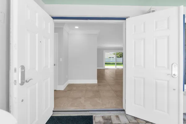 $5,250 | 1180 Southwest 17th Street, Boca Raton, FL 33486