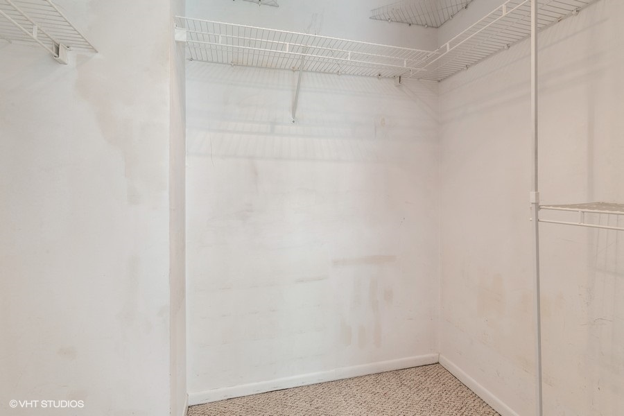 1400 North Elmhurst Road, Unit 411 Mount Prospect, IL 60056 - Photo 11 of 13 a view of small space