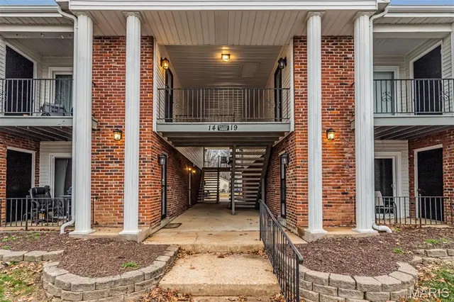 $125,000 | 1419 Durango Lane, Unit 1, Fenton, MO 63026