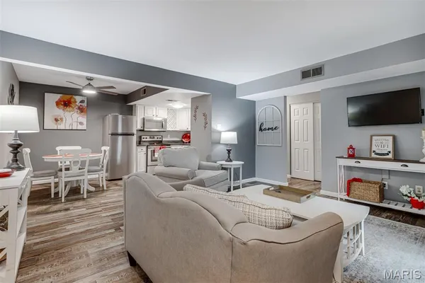 $125,000 | 1419 Durango Lane, Unit 1, Fenton, MO 63026