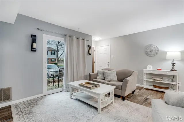 $125,000 | 1419 Durango Lane, Unit 1, Fenton, MO 63026