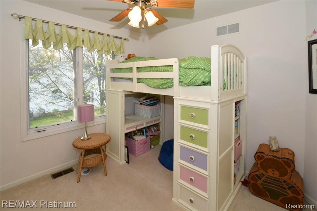 7129 West Ridge Drive Brighton, MI 48116 - Photo 21 of 25 DSC_5605.jpg