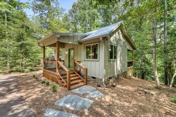 373 Chimney Ridge Blairsville, GA 30512 - Photo 1 of 24 Main View