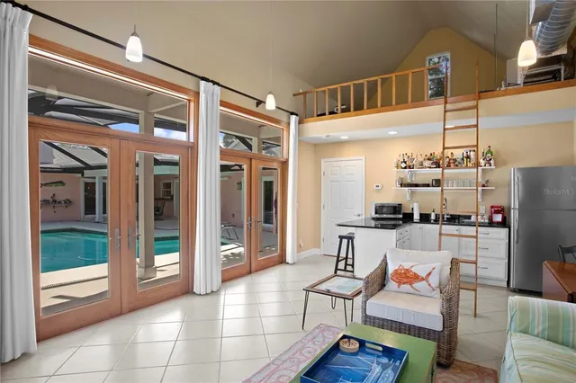 $1,987,000 | 1501 75th Circle Northeast, St. Petersburg, FL 33702