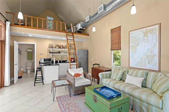 $1,987,000 | 1501 75th Circle Northeast, St. Petersburg, FL 33702