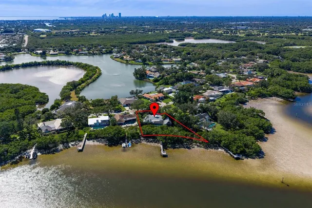 $1,987,000 | 1501 75th Circle Northeast, St. Petersburg, FL 33702